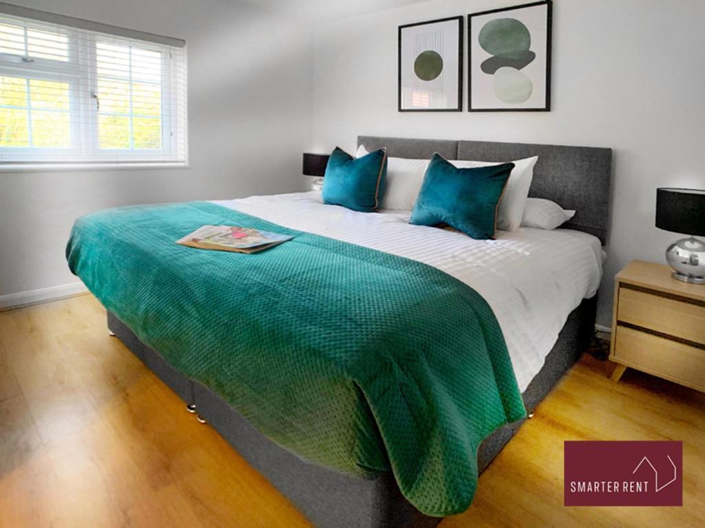 Wokingham - 2 Bed Modern House - Parking 아파트 외부 사진